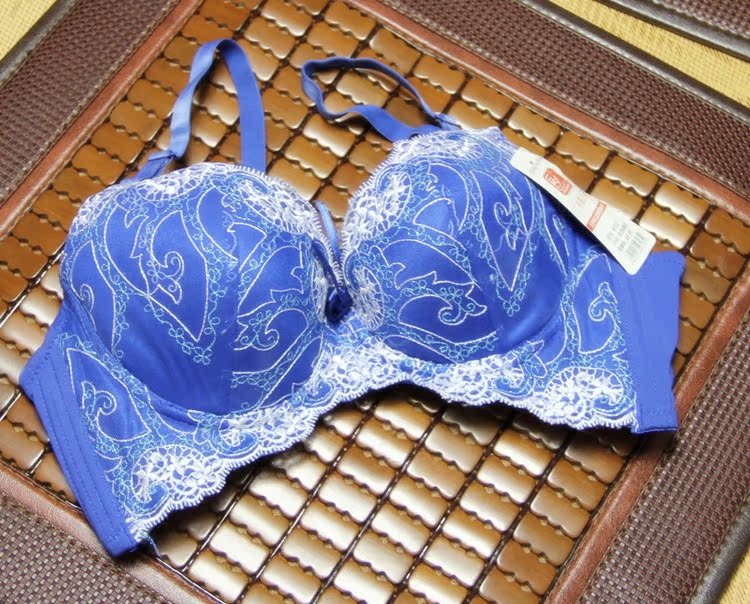 <em>文胸</em>-<em>文胸</em>特价库存处理 <em>便宜</em>清仓<em>文胸</em> 夜市<em>地摊</em>