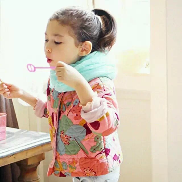 2014秋季新品 花朵图案女童<em>小清新外套</em> 外贸童