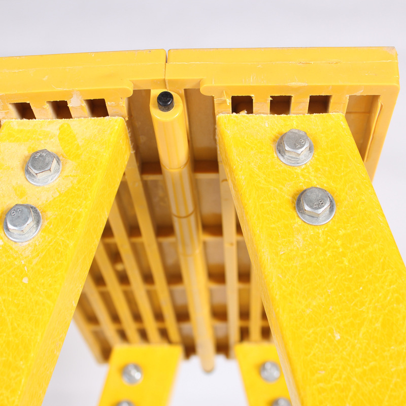 1167708000_311291718