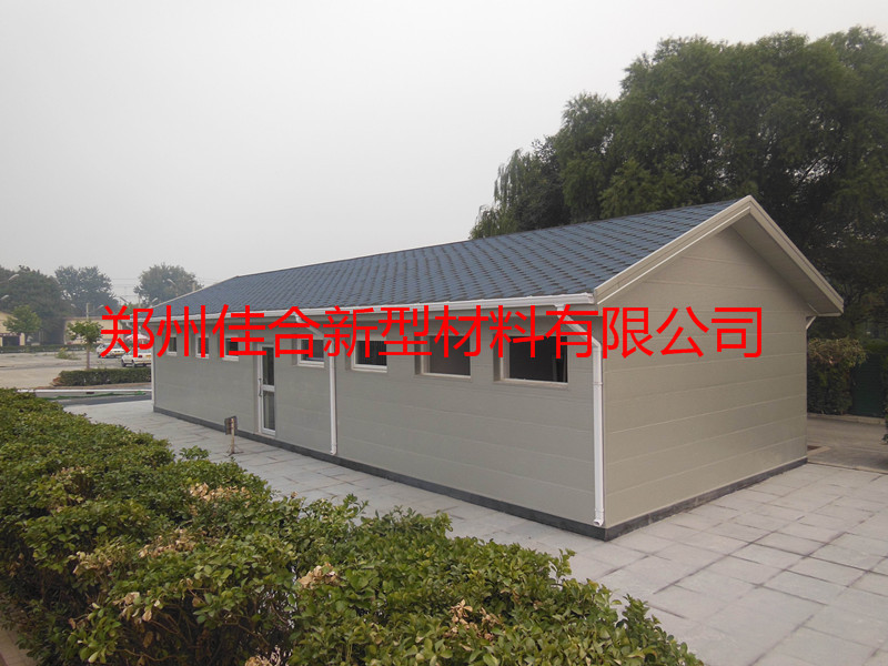 洛阳公园露天游泳场更衣房