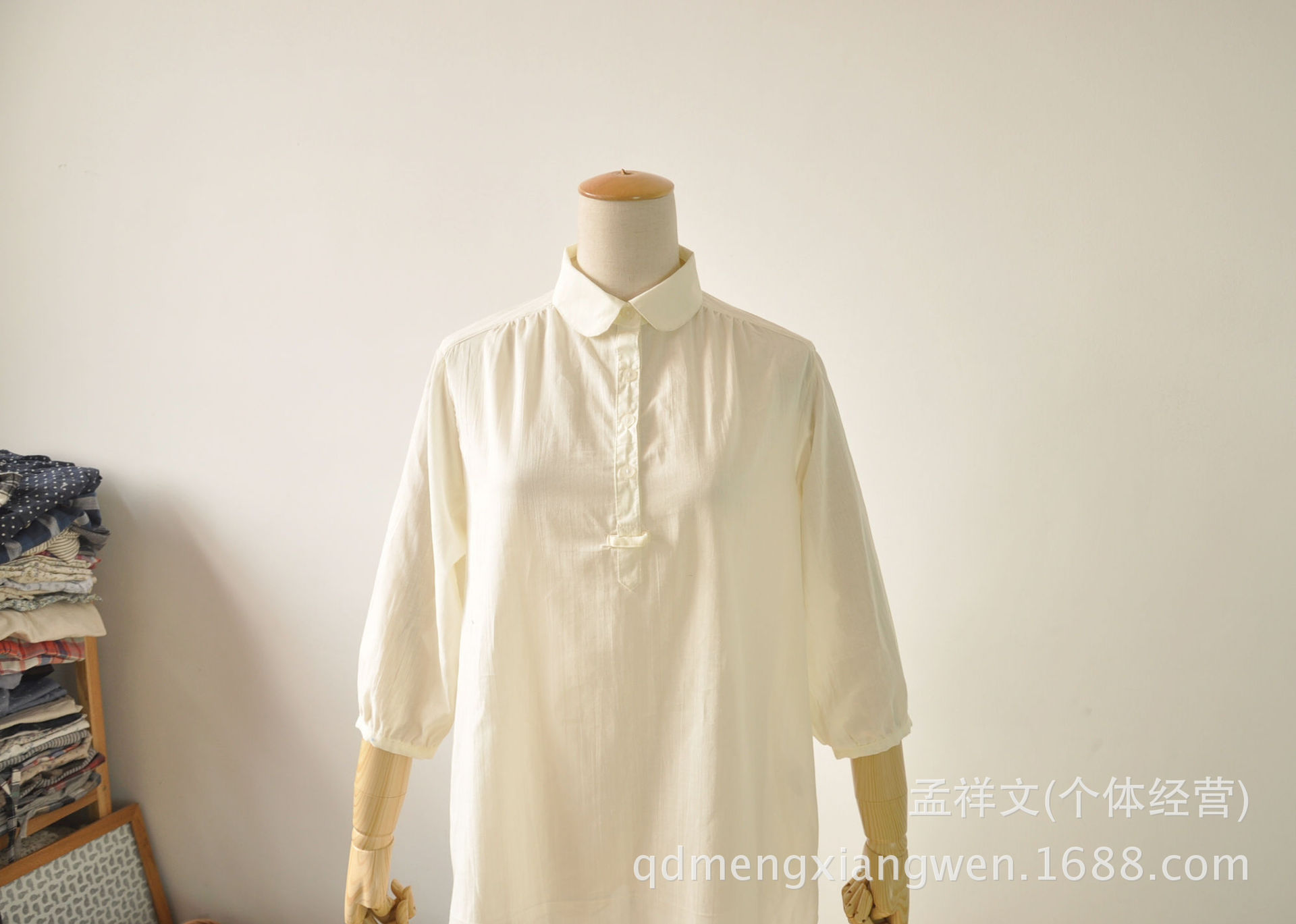 <em>批发</em>采购<em>女式</em>衬衫-<em>批发春装</em>日系棉麻布衣米色