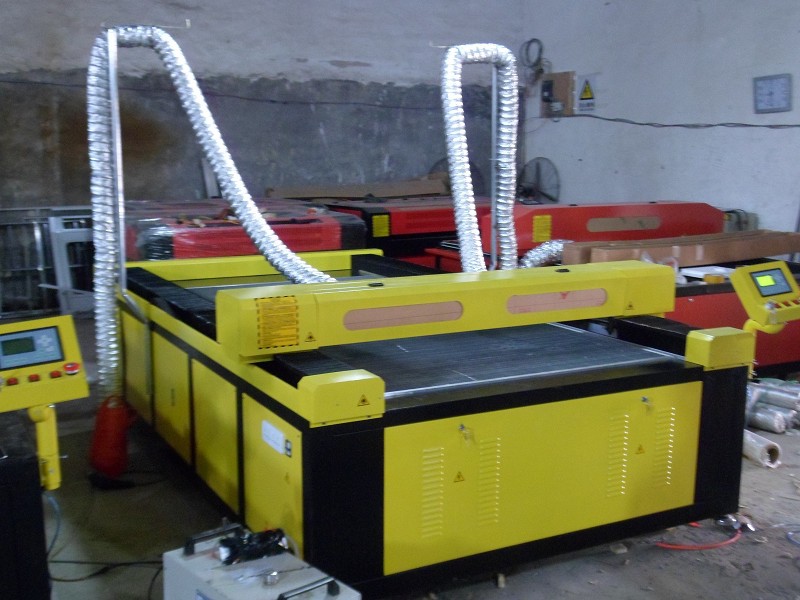 软包造型机(激光一体造型)01