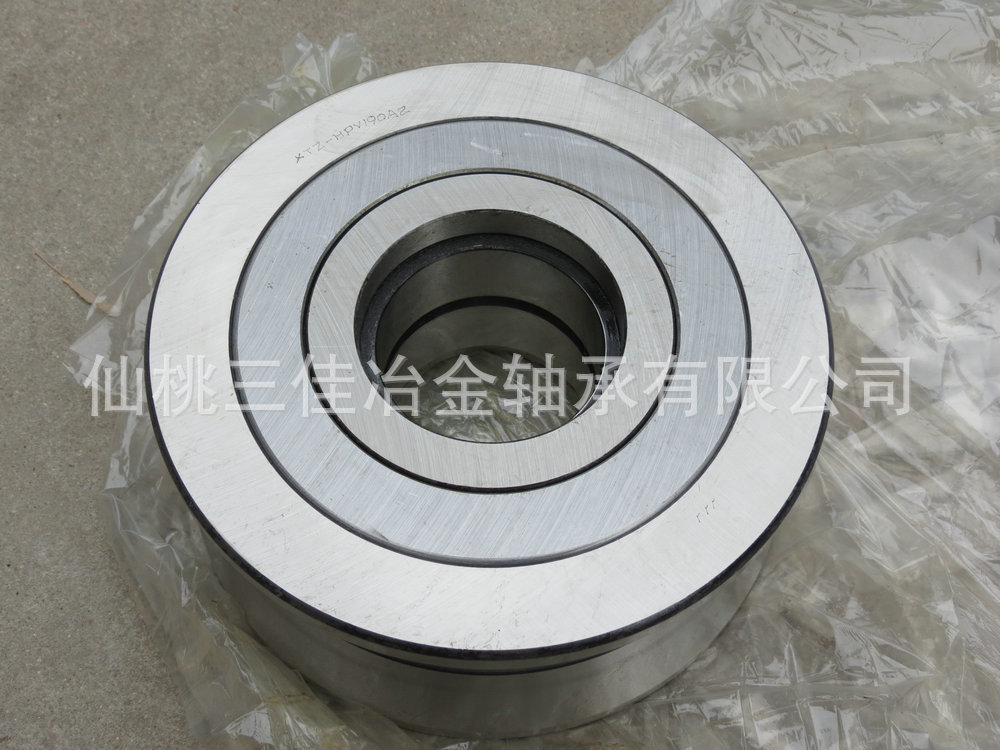 1.双列圆锥滚子滚轮轴承HPVA190A