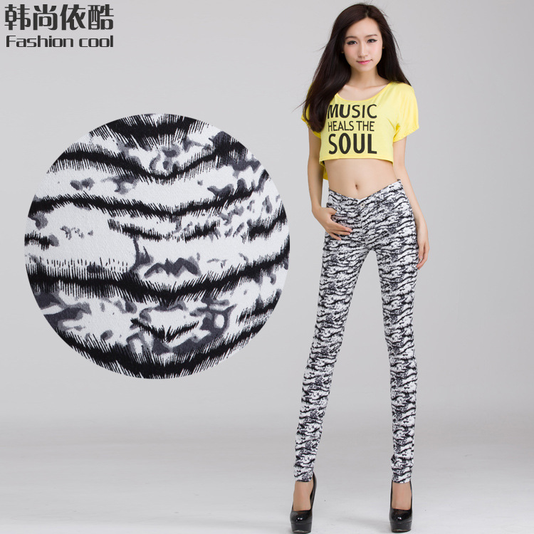 2014新品 弹力显瘦<em>女式</em>牛仔裤图案<em>印花小脚裤</em>