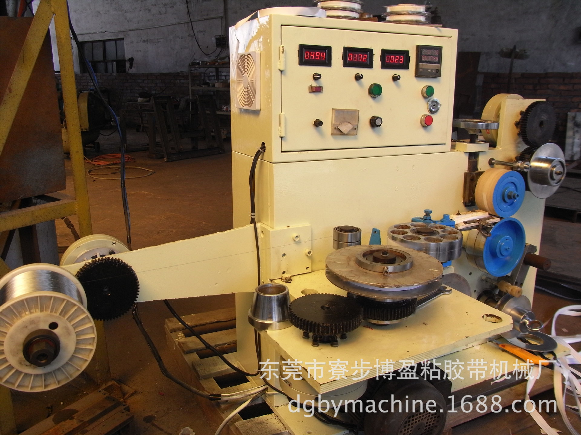 钢丝胶带贴合机