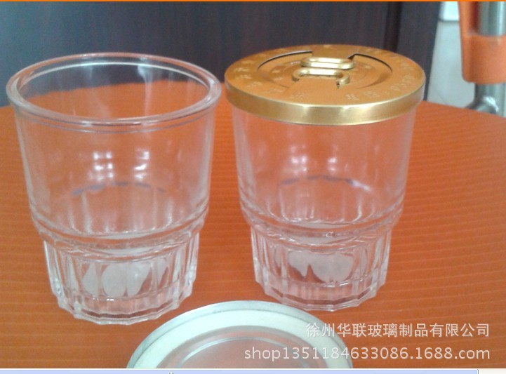 100ml的杯子,100毫升的杯子 供应100ml拉环盖玻璃酒杯 双拉环盖口杯 百姓酒专用瓶