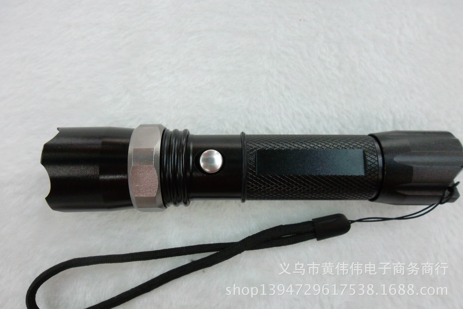 批发采购照明电筒-正品变焦迷你家用远射王LE