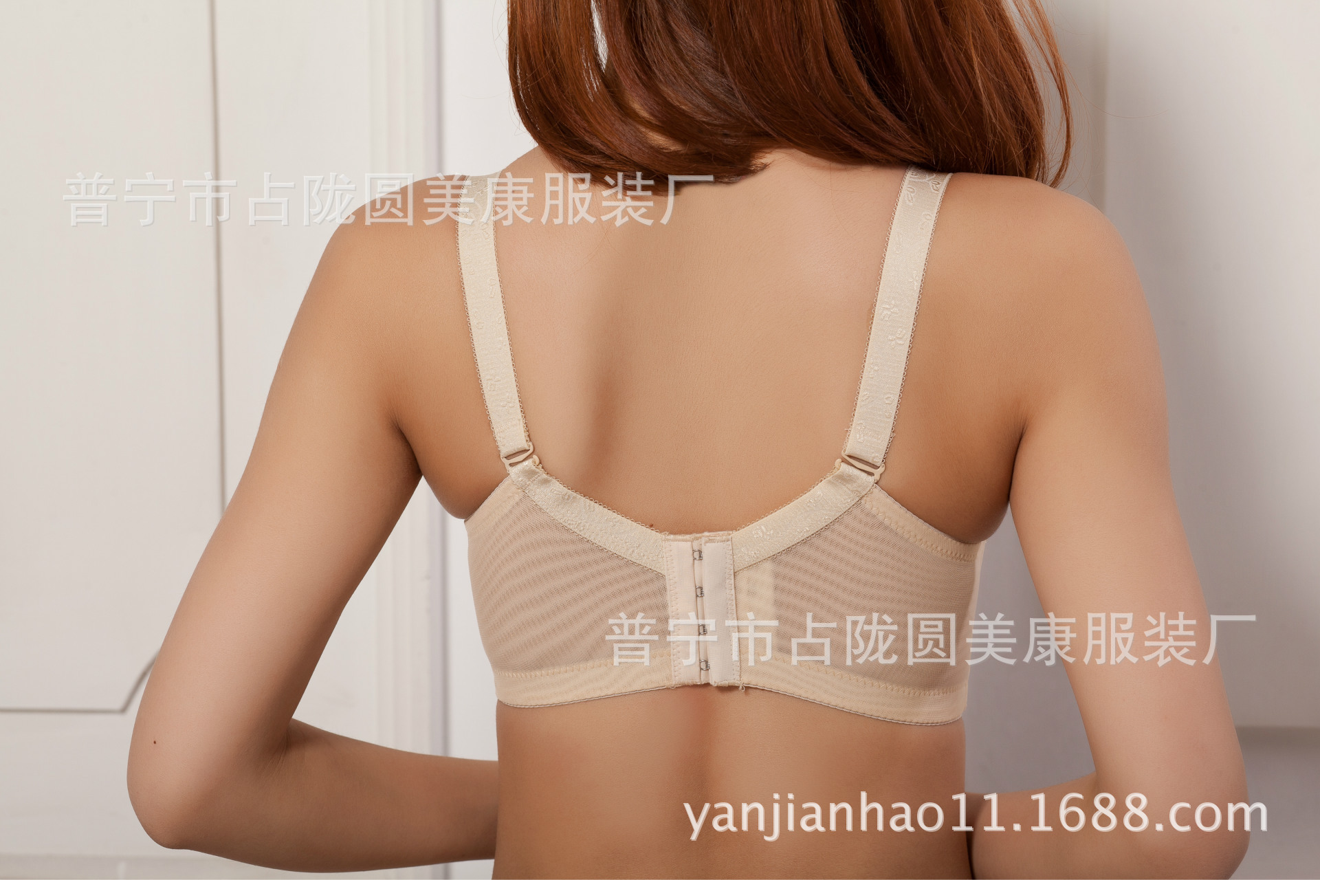 <em>文胸</em>-2014新款 <em>无钢圈四排扣</em>聚拢水袋油珠调整