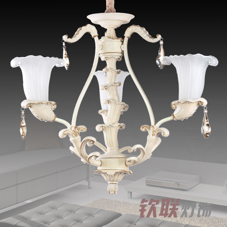 吊灯 精致尊贵 欧式现代酒店家具 环保树脂吊灯 3/6/8头优质精美玻璃
