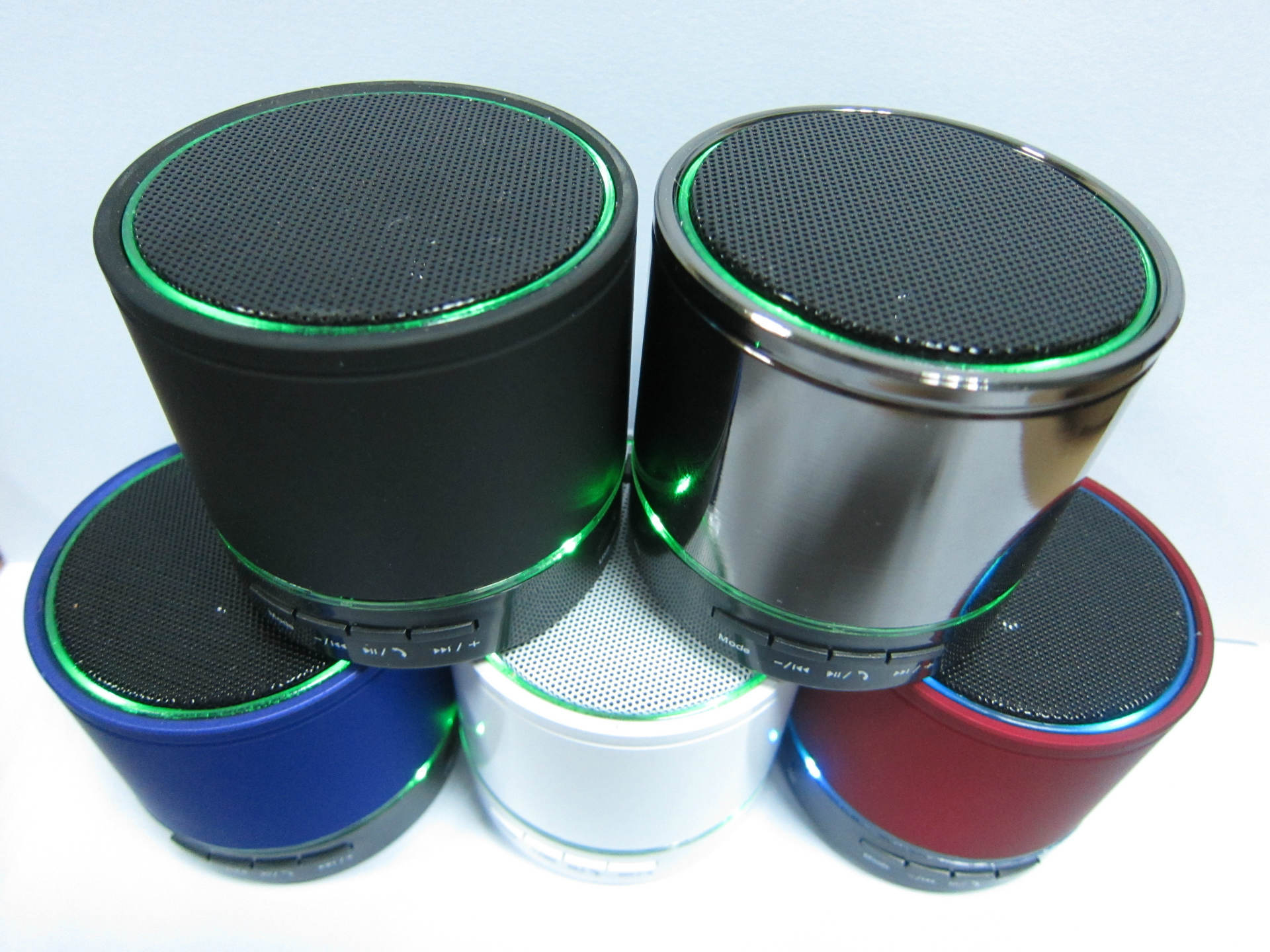 【S08蓝牙插卡音响 小钢炮 蓝牙音箱 低音炮 迷