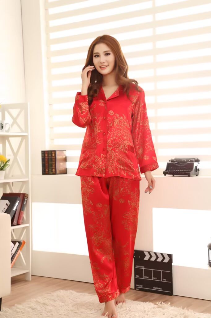批发婚庆女款开衫<em>睡衣</em> <em>大红</em>结婚仿<em>真丝睡衣</em> 丝