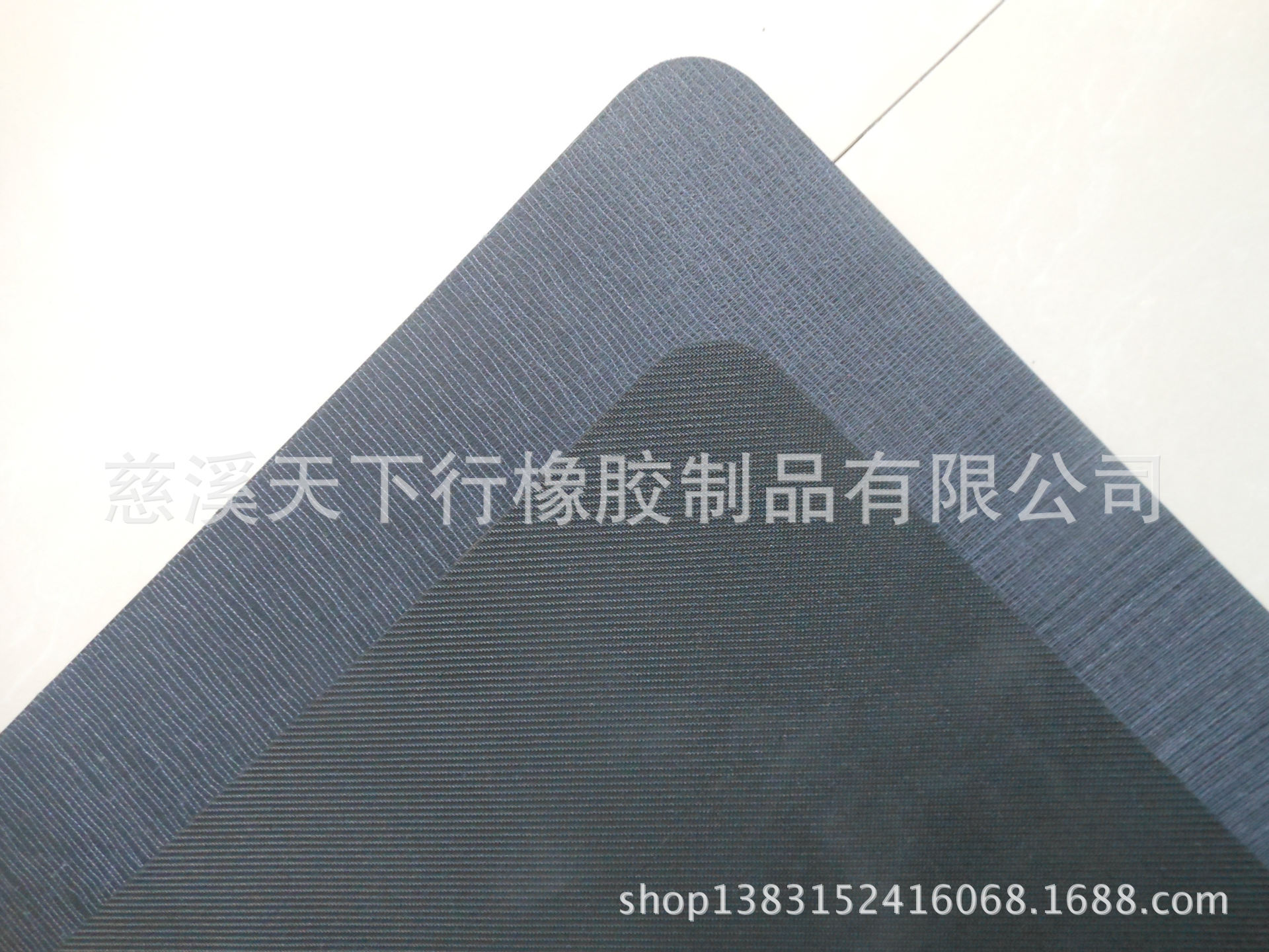细布+细密橡胶发泡
