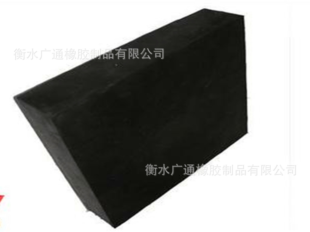 矩形板式橡胶支座立面