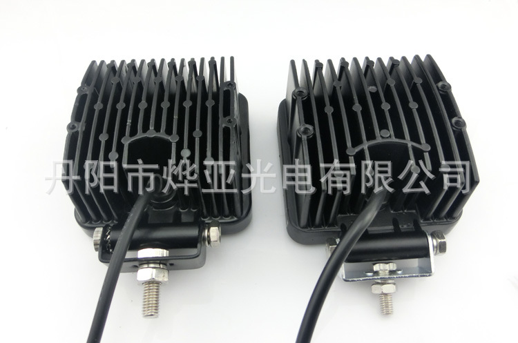 【【高端款】烨亚9481 4.3英寸晶元48W方形透