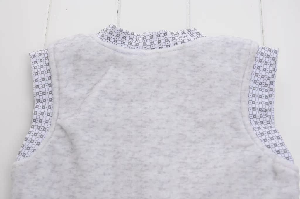 【厂家直销 14秋冬新款童装 <em>水晶绒</em>对襟<em>马夹</em>坎