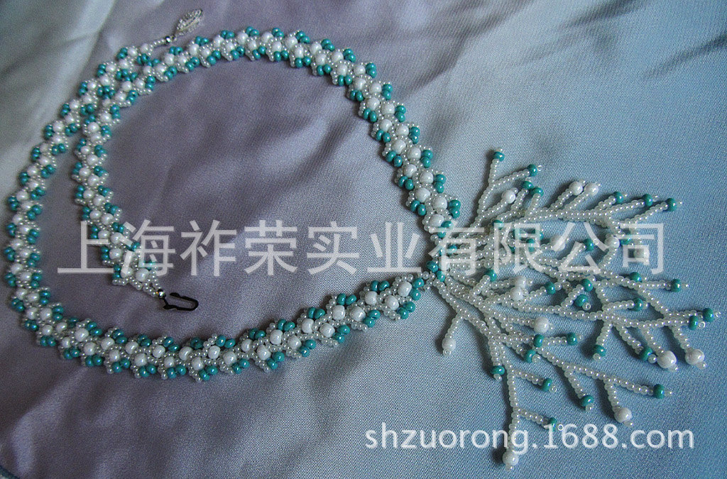 [厂家定做]手工米珠编织项链 玻璃珠串珠项链 织珠项链 珠编项链