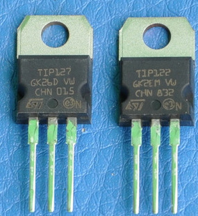 集成电路(IC)-TIP122 TO-220 原装ST供应 大量