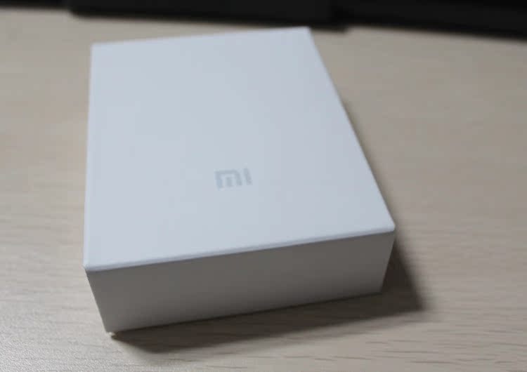 小米移动电源 10400mAh 手机充电宝 红米通用