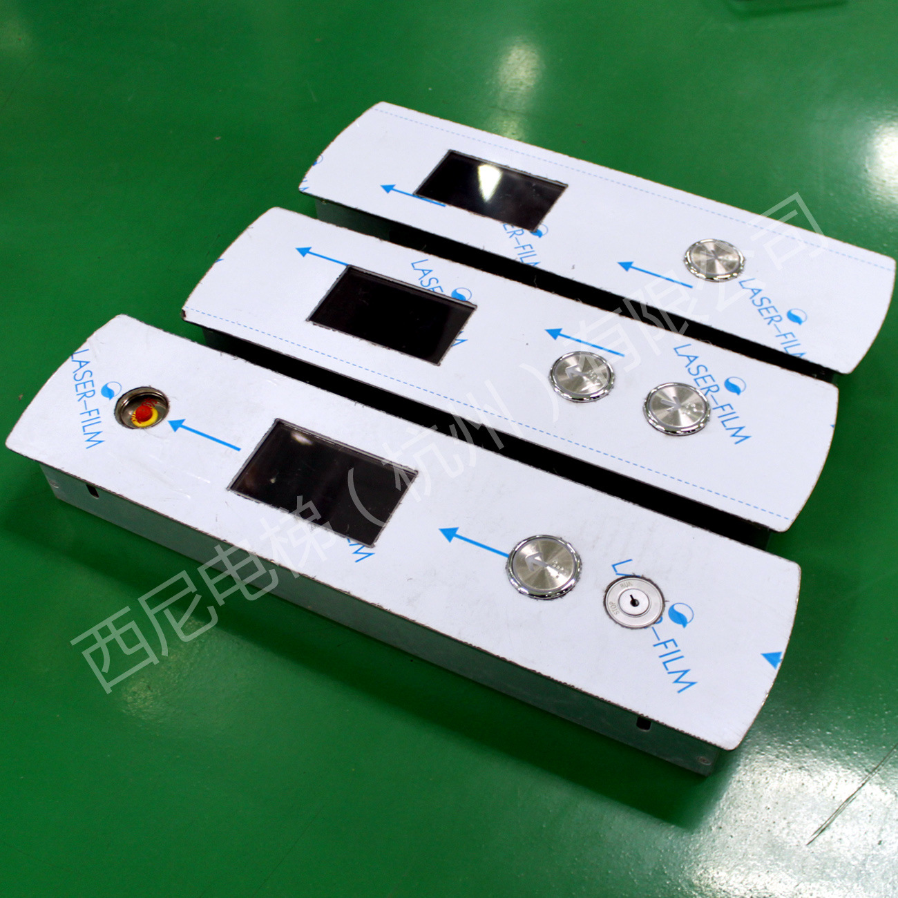 自制液晶外挂单梯（整套含板子，消防，锁梯一套） (2)