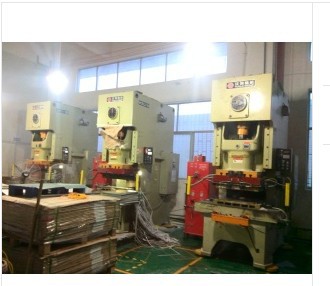 厂家供应沃得普通冲床，调整高速气动冲床，闭式双点，闭式单点冲