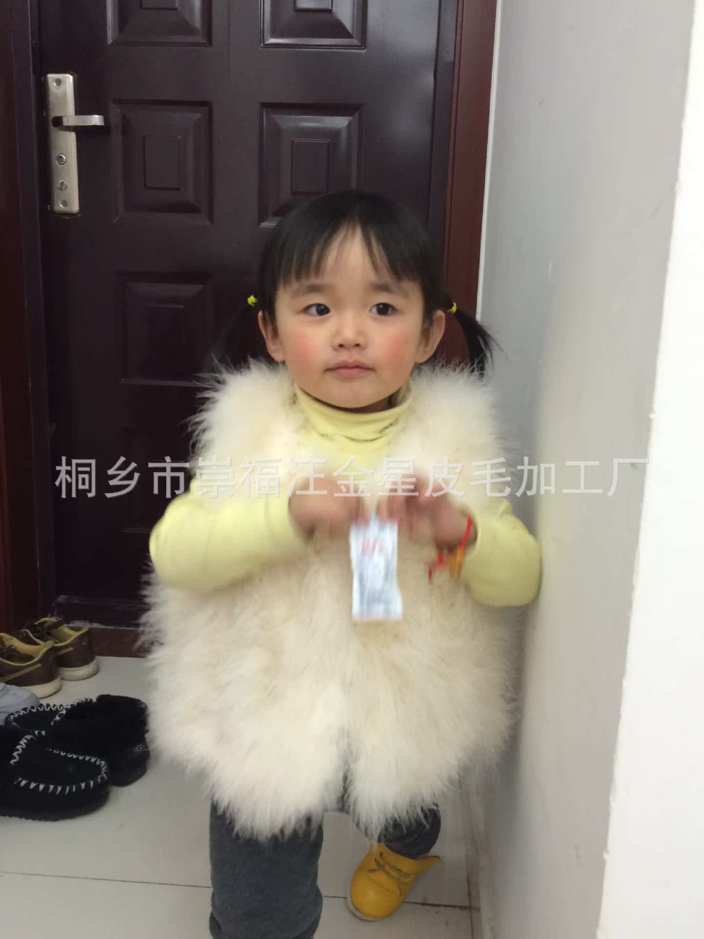 【LIVENUS 童装皮草<em>马甲</em> 加棉加厚童装批发 鸵