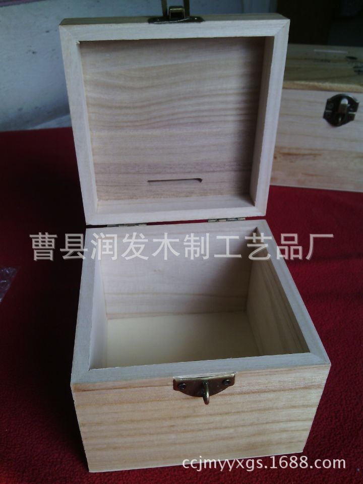 【厂家供应木制储蓄罐 木头存钱盒 带锁木头储