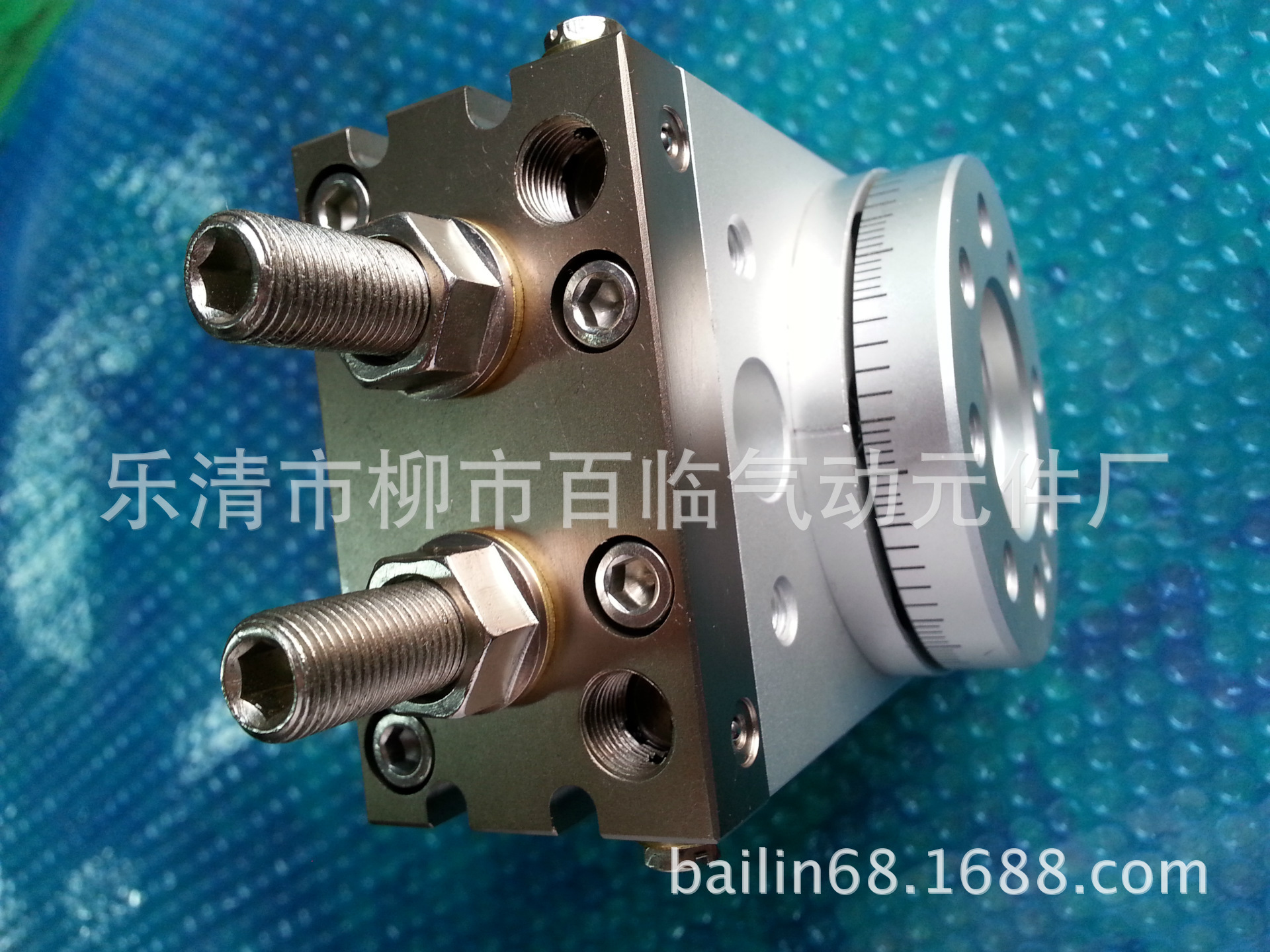 PIC_20140611_154852_B09