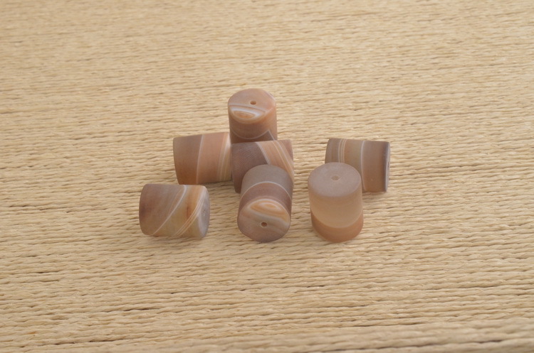 DSC_5199_调整大小磨砂蚕丝玛瑙