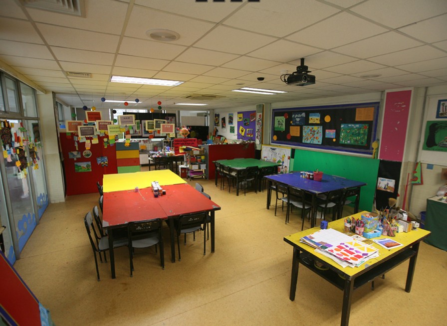 走进汇佳,走进国际化的汇佳学校,体验这里舒适