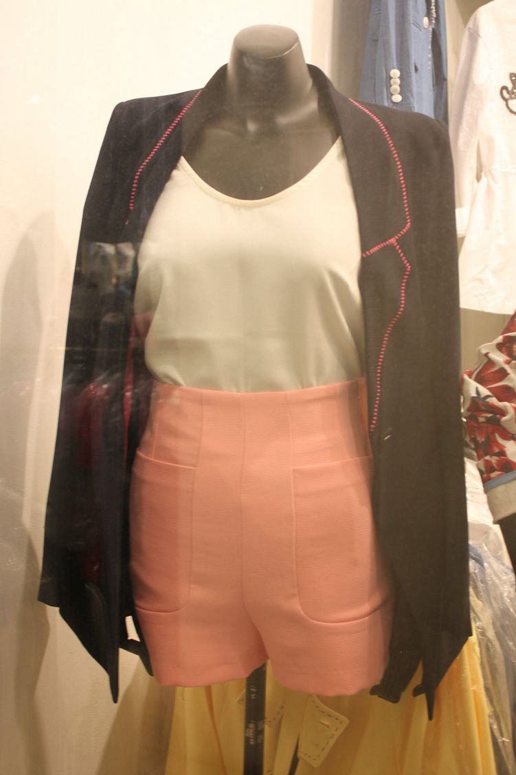 <em>韩国</em>东大门<em>代购</em>微信 春夏<em>精品女装</em> 正品代销 外