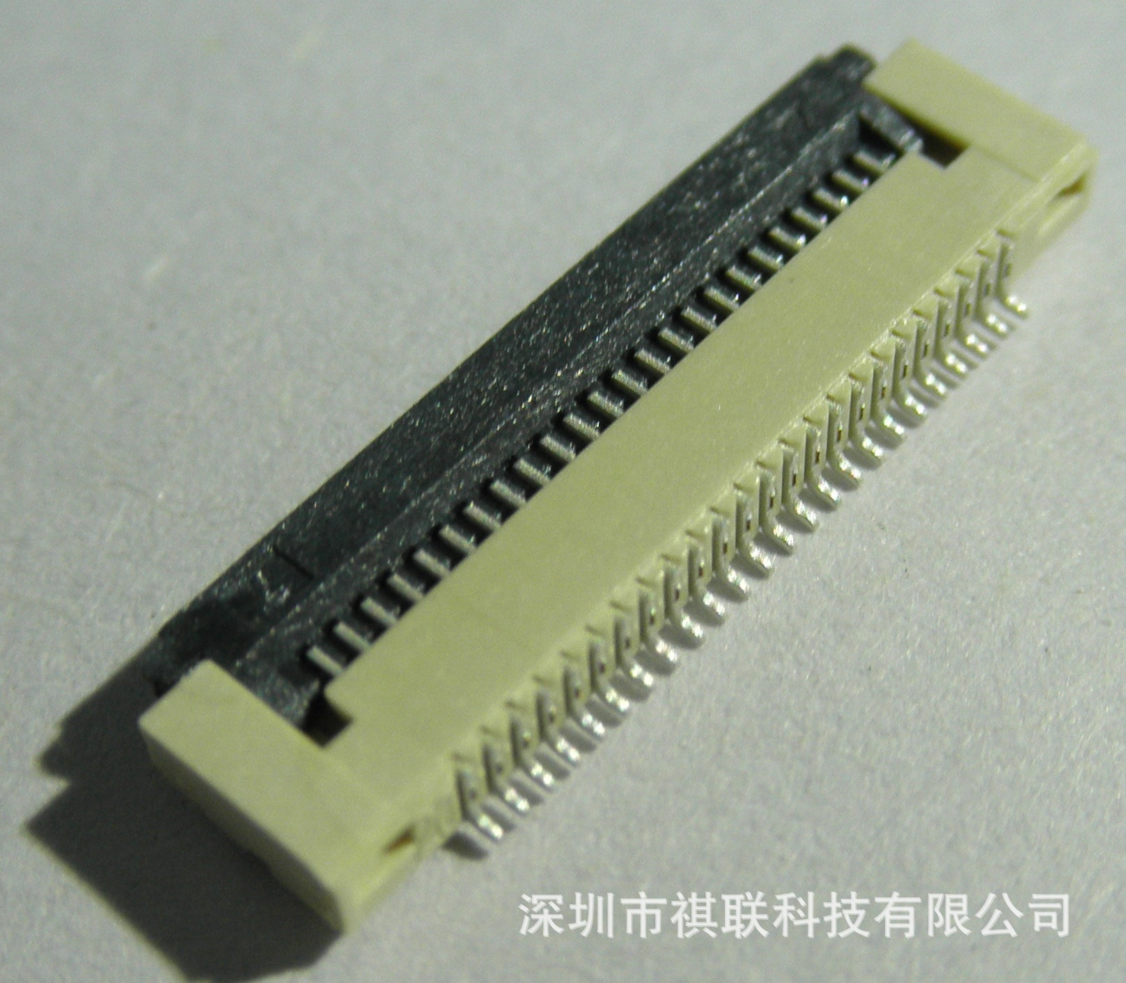 应用范围:电脑 种类:ffc/fpc 接口类型:idc 支持卡数:单卡 读卡类型