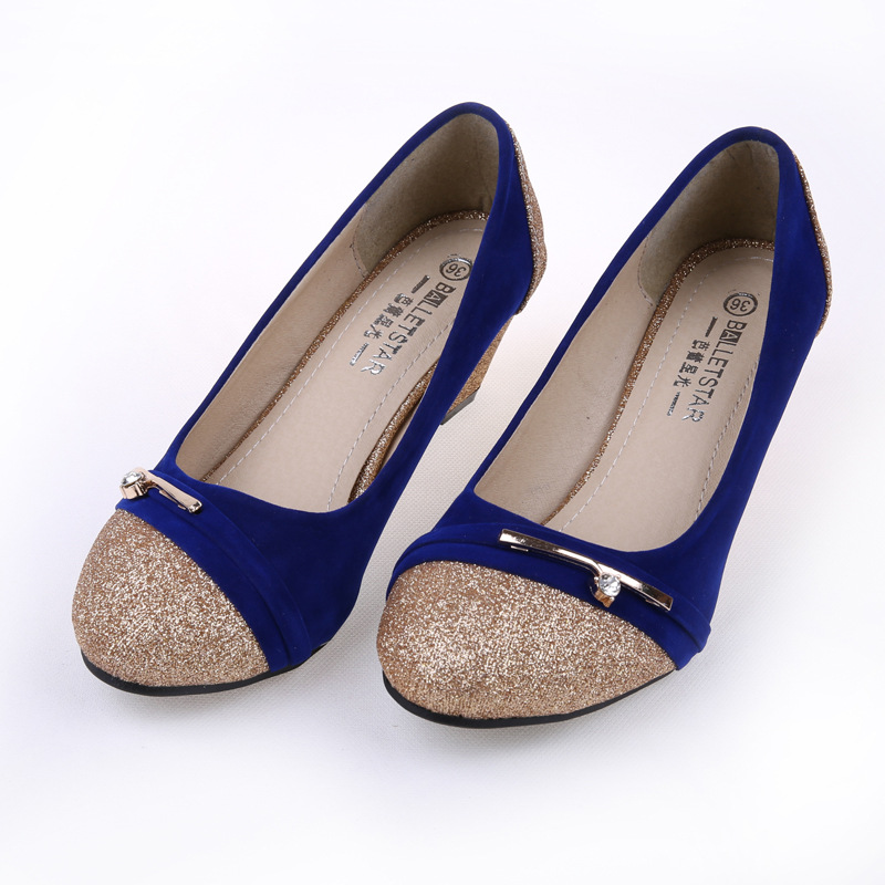 2014爆款法式浪漫风<em>女鞋新品</em>上市 简约水钻亮