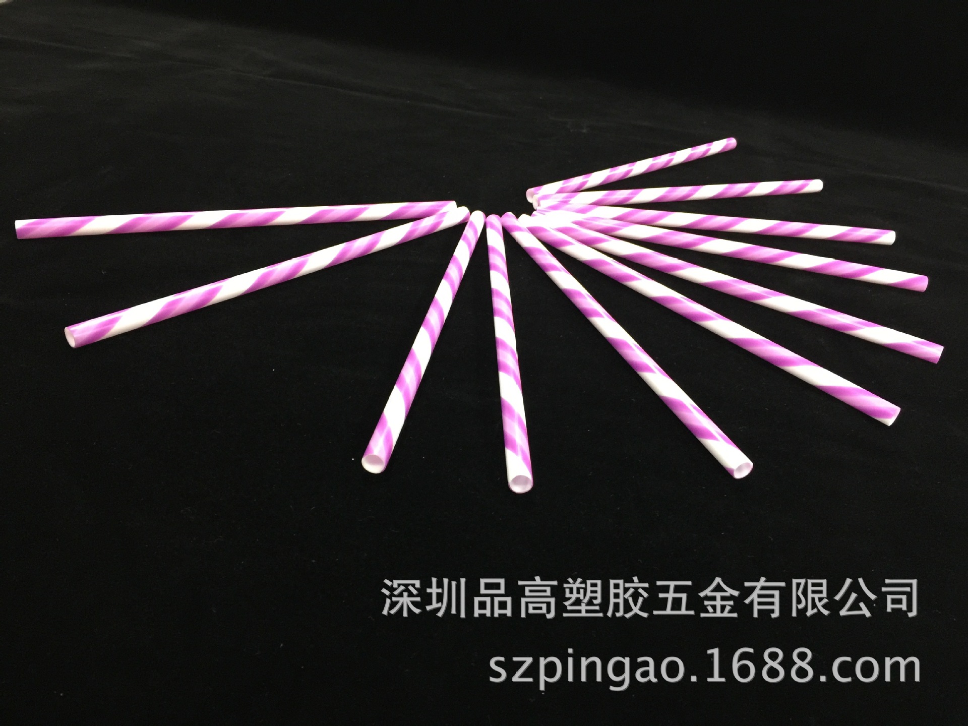 HDPE双色扭纹管5