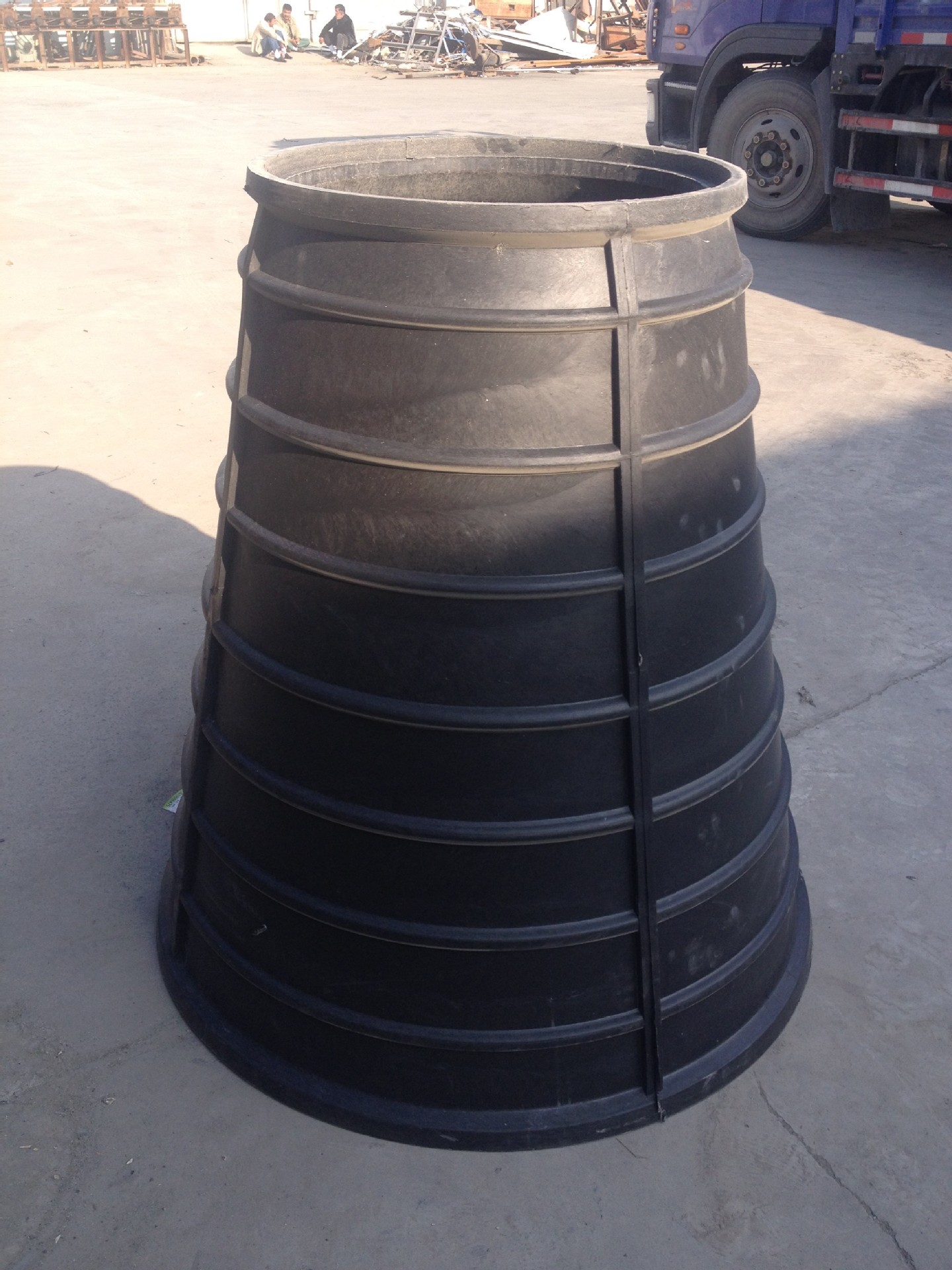 太原市政紧迫抢修长治路下沉路面 康复正常通行