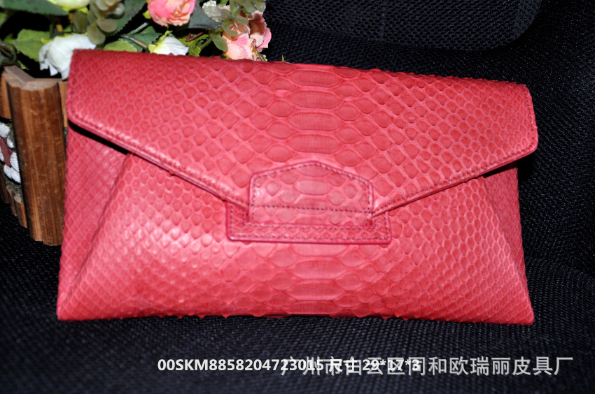 SKM88582