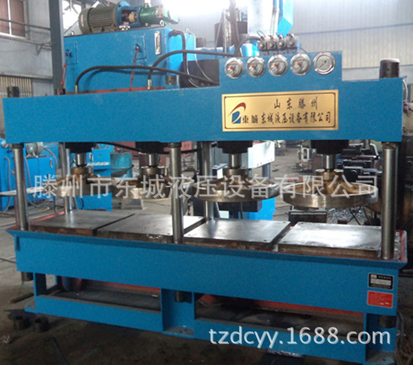 四缸组合液压机_副本