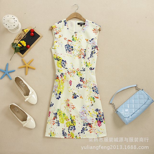 <em>厂家</em>直销<em>歌莉娅女装</em>2014夏季新品连衣裙批发