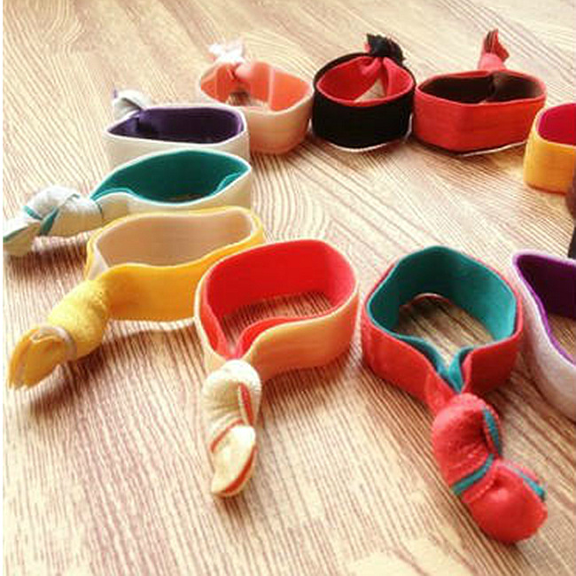 好莱坞明星同款 继承者们<em>风靡</em>韩国 <em>打结</em>皮筋儿