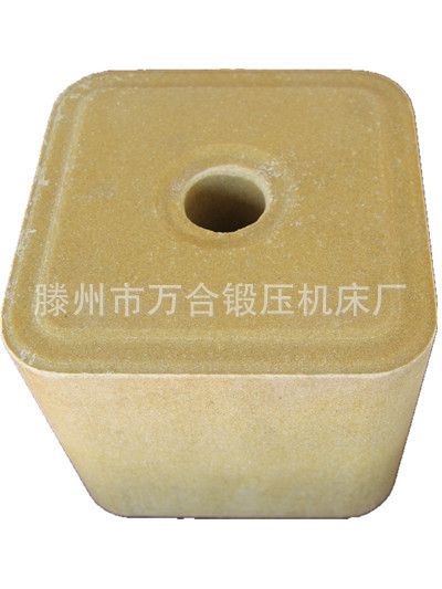 630吨液压机 牛羊添砖液压机 630吨三梁四柱液