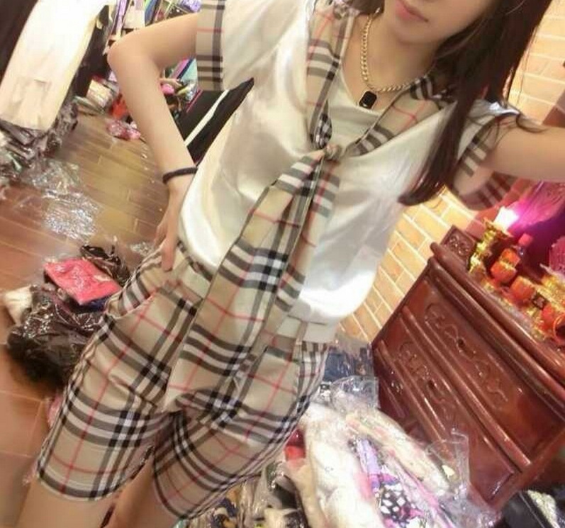 2014欧洲站经典<em>格子上衣</em>假披肩+<em>休闲短裤</em> 套