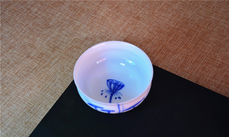 香玉杯 手绘青花瓷品茗杯 陶瓷.