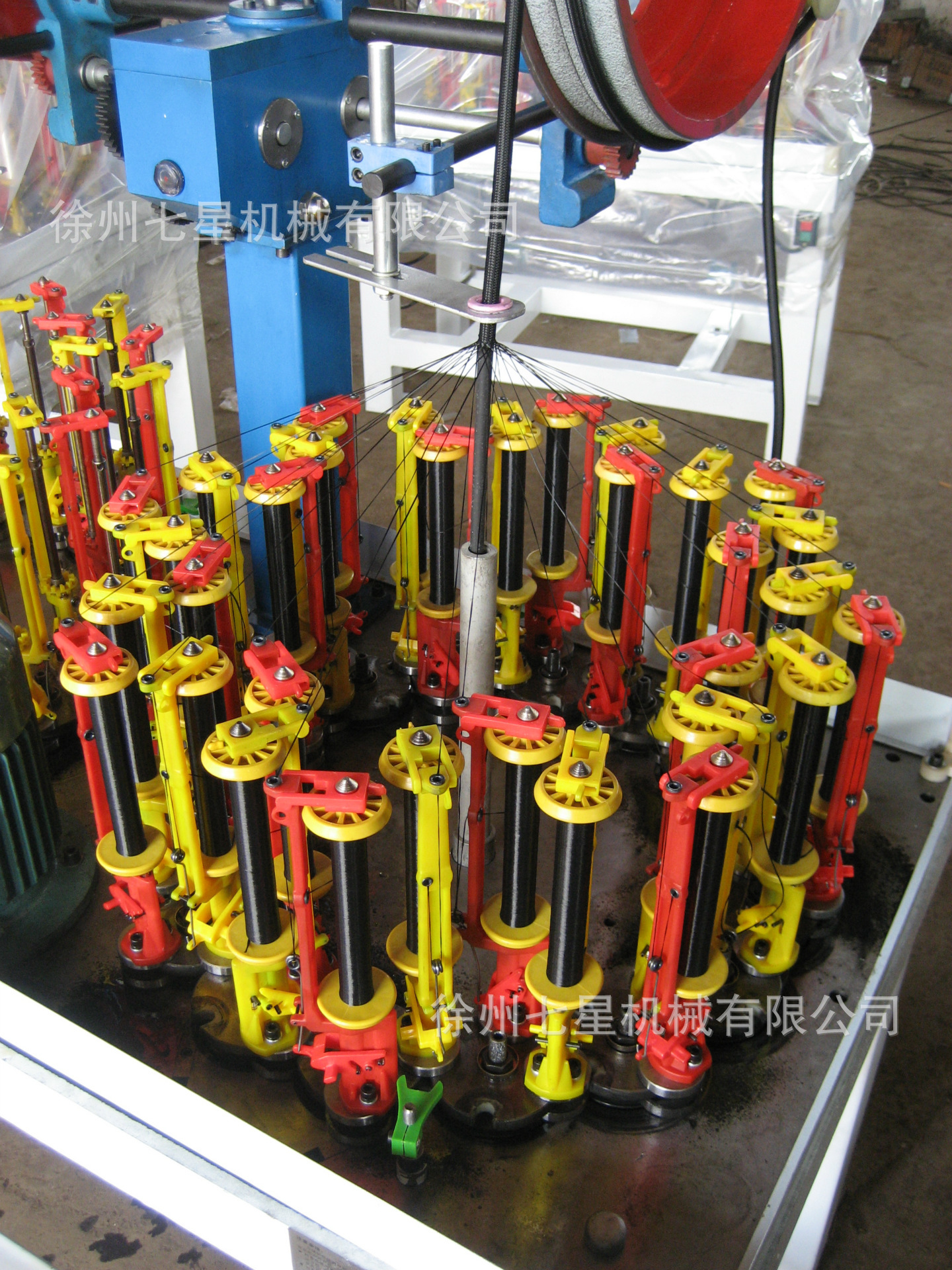 供应优质高效高速双头32锭胶管编织机,可定做
