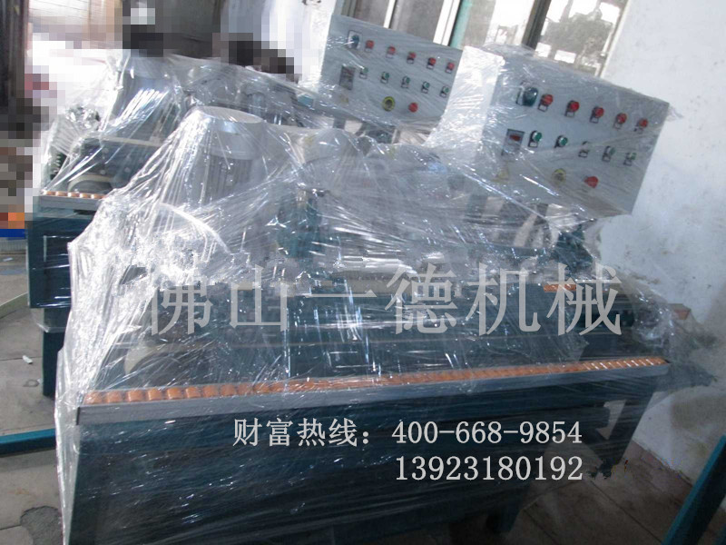 磨边机 仓库一角
