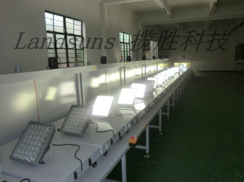 LED路灯老化?3_副本