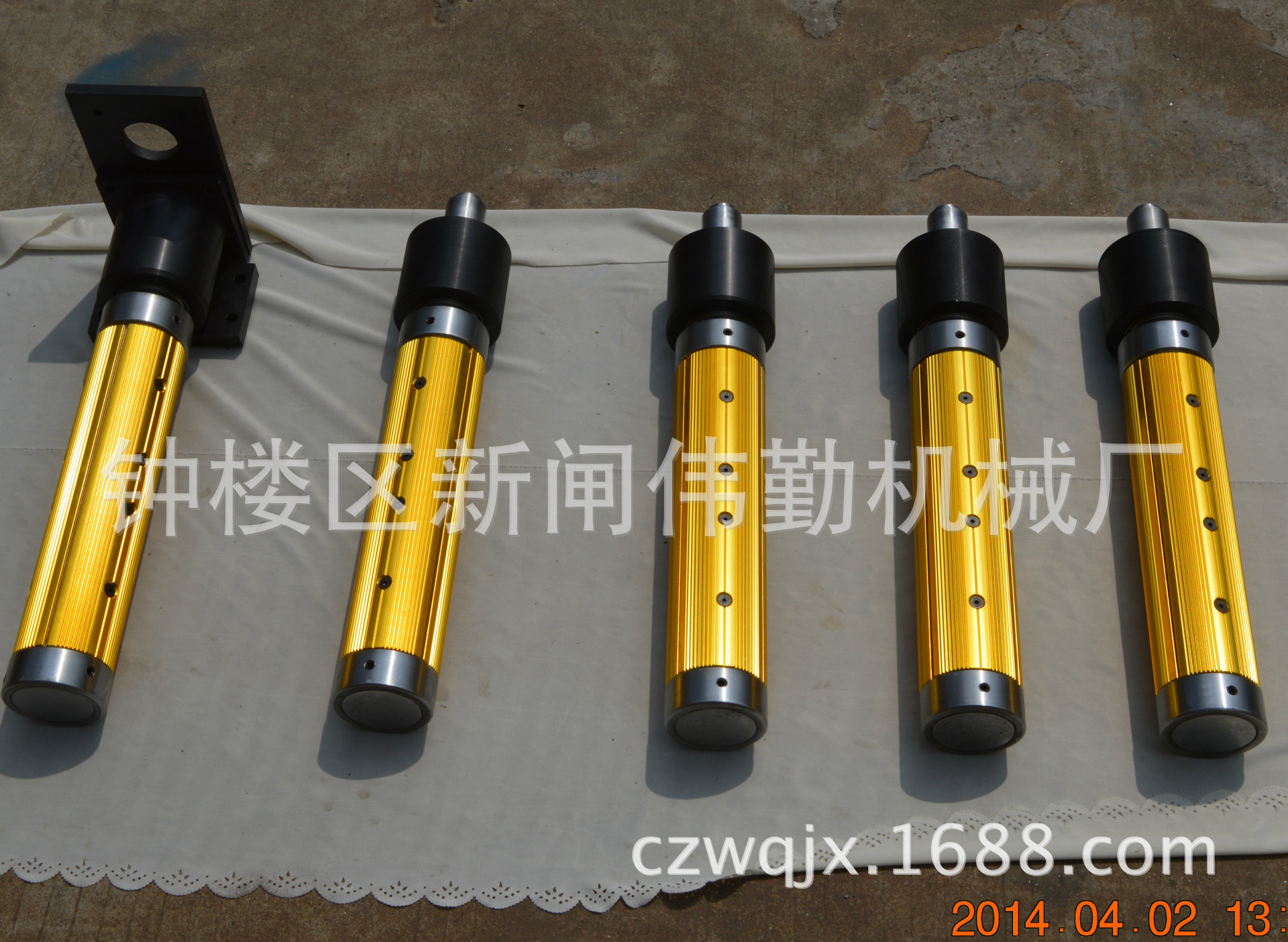 瓦片式气胀轴