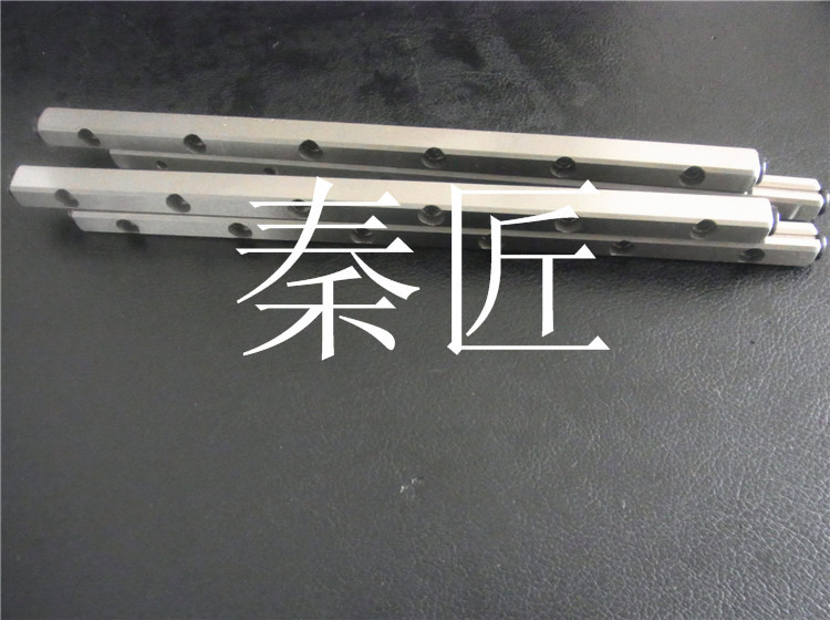 VR4的导轨和保持架