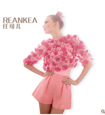 2014新款欧美明星同款重工<em>立体花朵</em>短袖雪纺