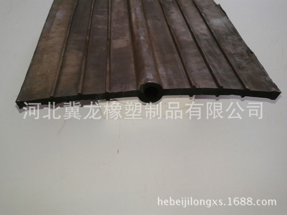 wifi0s0-77348458420140209_1401