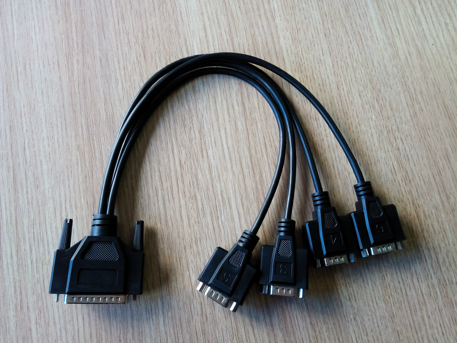 【DB44P连接线 DB44P M To DB9P M*4(3.4.