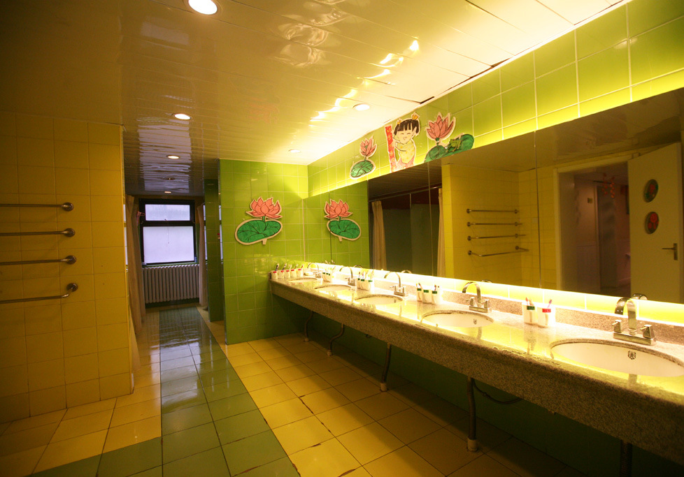 走进汇佳,走进国际化的汇佳学校,体验这里舒适